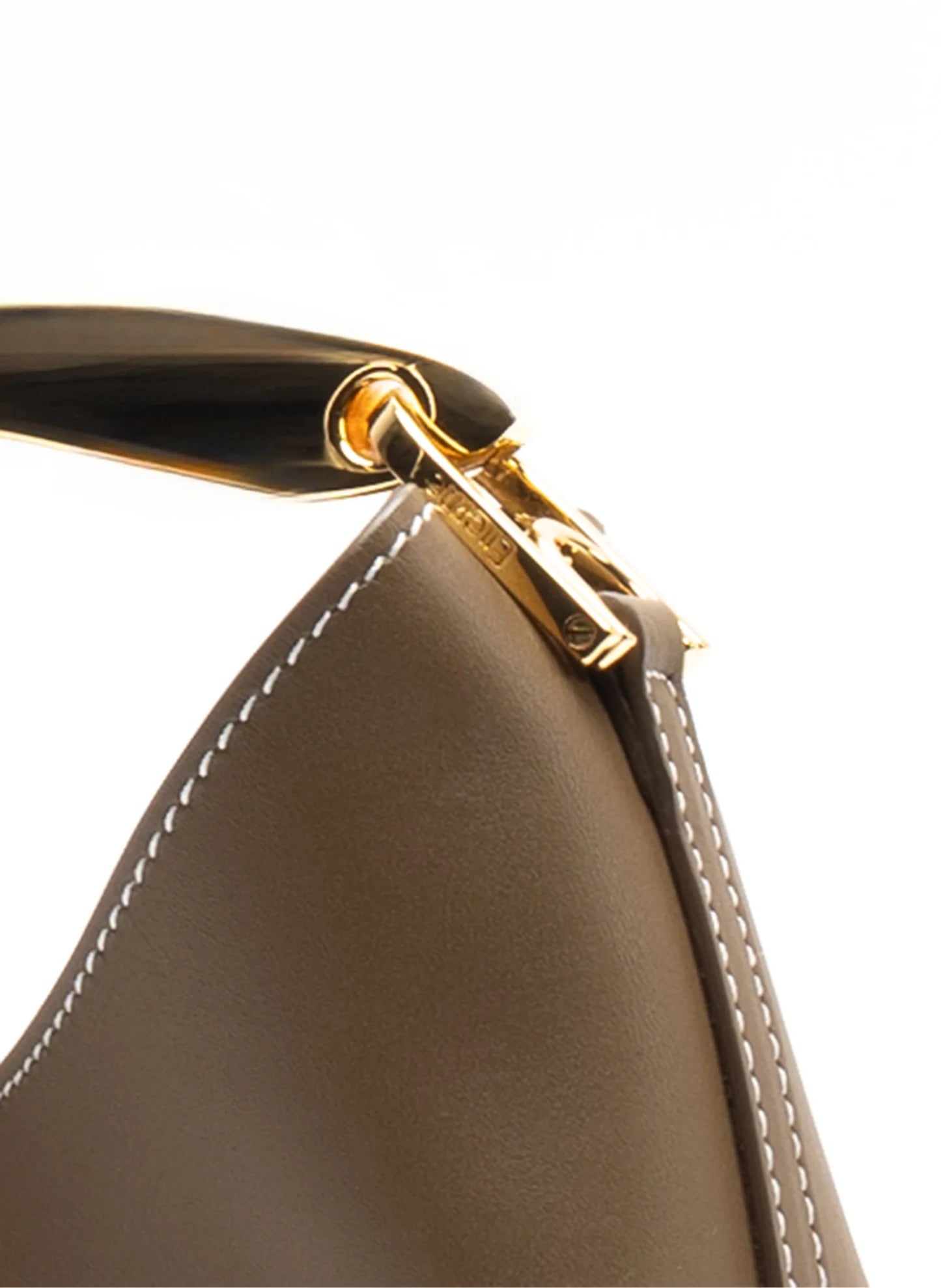 Boomerang Rock Leather Bag