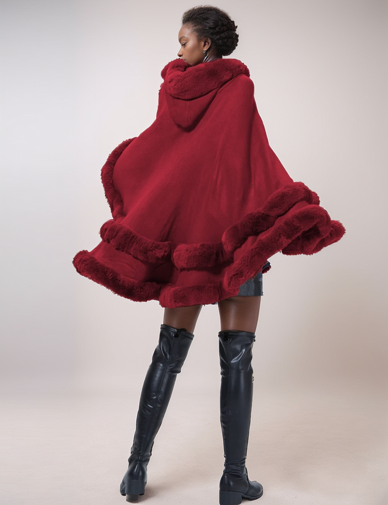New Elegant Cco-Friendly Fur Cape Coat