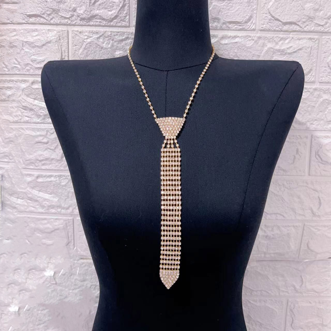 Dazzle Tie&Head Chain