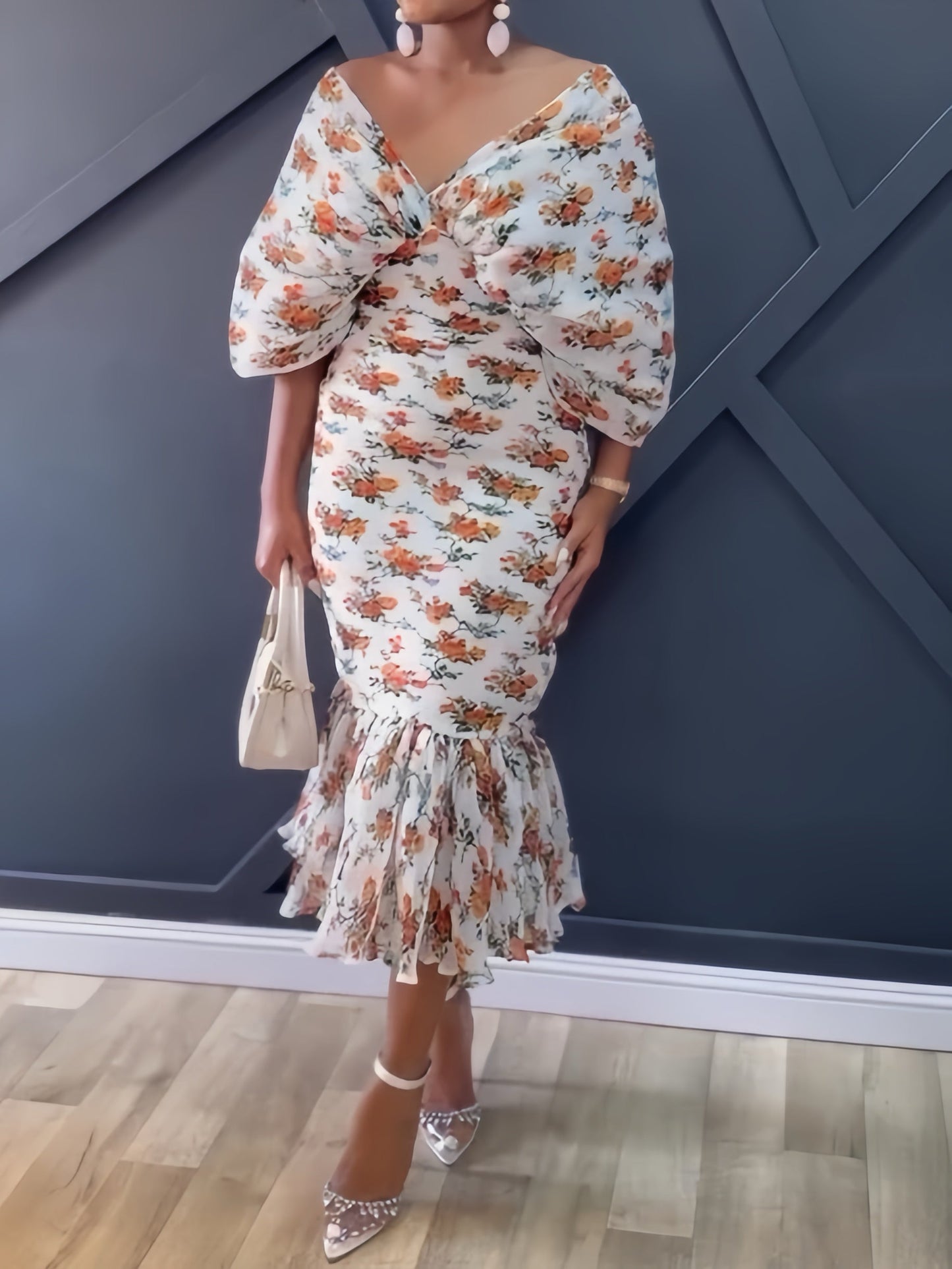 V-neck pleated sleeves printed long skirt